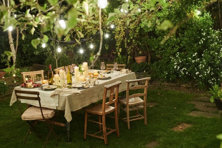 How To Provide An Al Fresco Dining Experience This Summer